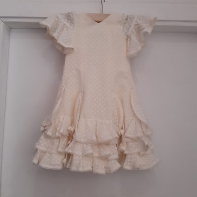 traje de flamenca de niña plumeti beig